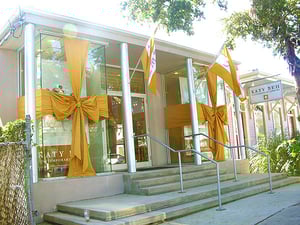 My Magazine Street gallery decked out in her Big Ass Christmas bows.